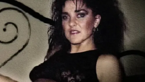 Netflix omet des détails clés sur Amy Bradley et les photos d'elle...