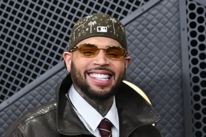 Chris Brown remercie ses fans après des critiques sur son album