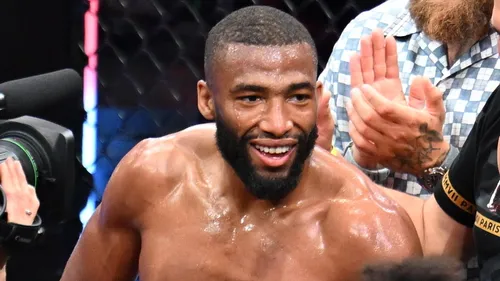 Salahdine Parnasse reçoit une offre de l’UFC pour Paris en septembre