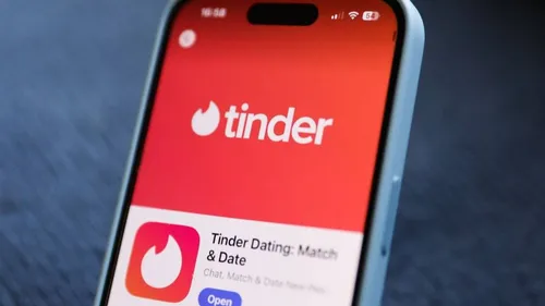 Tinder lance une IA pour scanner votre pellicule et trouver votre...