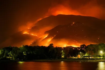 Incendies extrêmes : le réchauffement climatique les a doublés en...