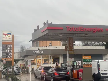 TotalEnergies prolonge le plafonnement des prix des carburants...