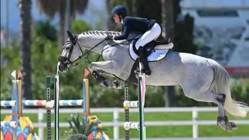 Sira Martinez, la fille de Luis Enrique, en Selle pour les...