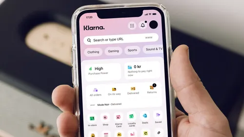 Klarna cesse ses recrutements face à l'efficacité de l'IA