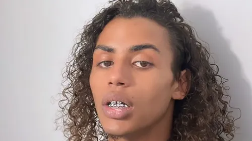 "Mustafar" : le dernier hommage de Luv Resval