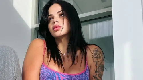 Sarah Fraisou exprime son désir de quitter ce monde : une menace de...