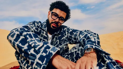 DYSTINCT annonce une tournée mondiale explosive pour 2025