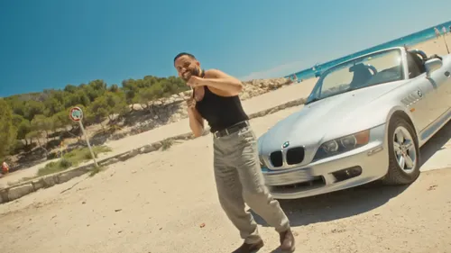 Malik Bentalha frappe fort avec sa nouvelle parodie "Raï n'B Fever 5"