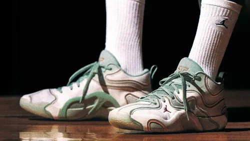 Jayson Tatum dévoile sa nouvelle chaussure de basket chez Jordan Brand