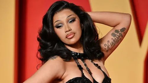 Cardi B dévoile des clichés attendrissants de moments avec son...