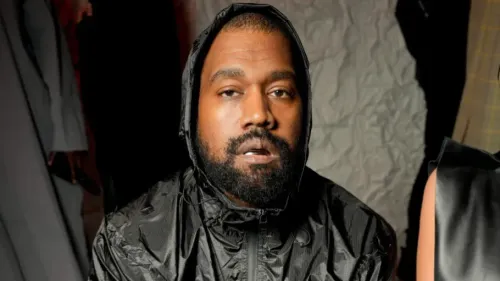 Kanye West face à des accusations d'agression sexuelle lors d'une...