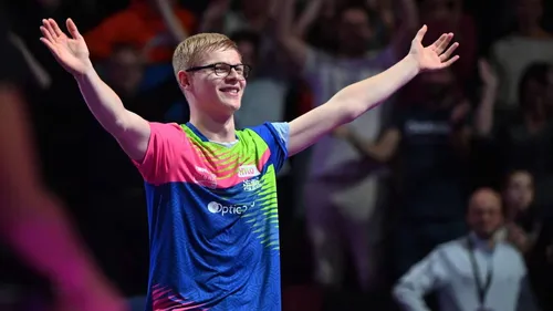 Félix Lebrun, prodige du tennis de table, décroche le WTT Champions...