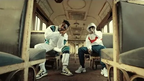 Mac Tyer - Nos quartiers (feat. Leto)