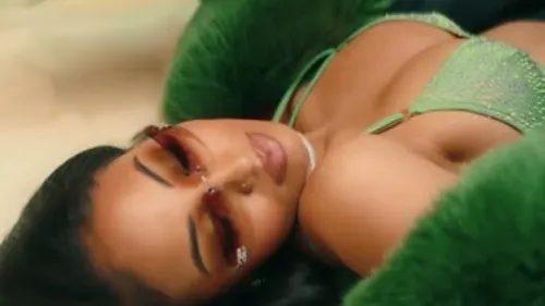 Shenseea - R U That (feat. 21 Savage)