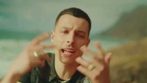 Ozak - Elle est belle