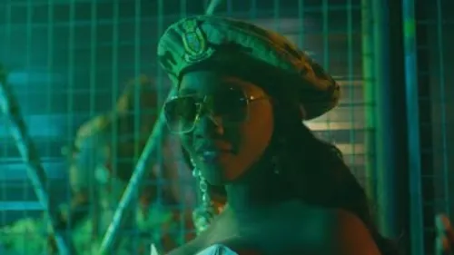 Simi - Loyal (feat. Fave)