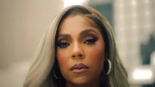 Ashanti - Falling For You