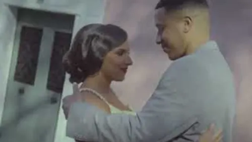 Lynda - La Belle Époque