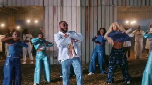 Davido - Unavailable (feat. Musa Keys)