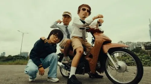 Bbno$ - pho real (feat. Low G & Anh Phan)