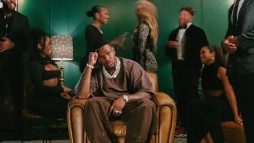 Fridayy, Chris Brown - One Call Away