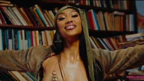 Florito - Kannot Compare (feat. Neyna)