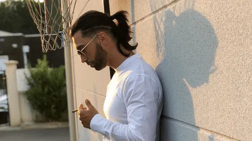 Ademo en solo : le mystérieux indice qui relance l'espoir chez les...