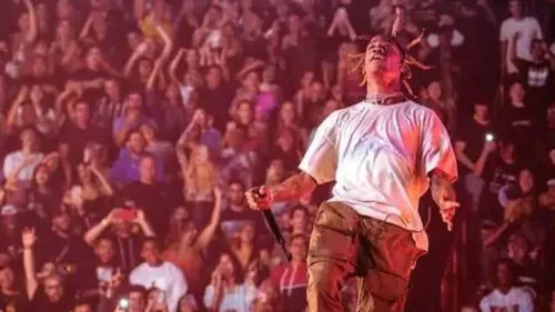 Travis Scott enflamme São Paulo et provoque un séisme musical
