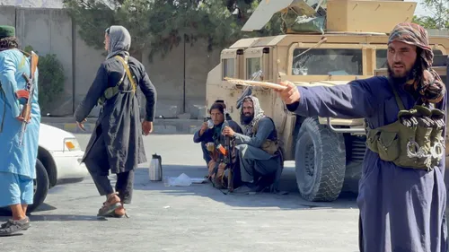 Les Talibans annoncent l'interdiction des images d'êtres vivants en...