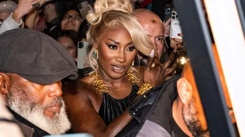 Aya Nakamura s'exprime contre le RN