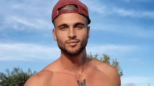 Bastos raconte sa première fois désastreuse, un souvenir qui le...