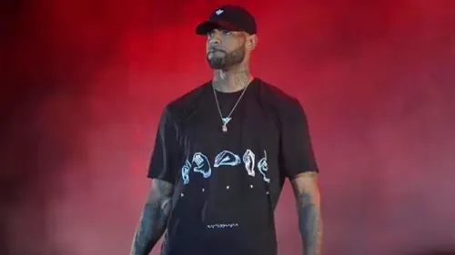 Booba s'ambiance en soirée sur du Gims