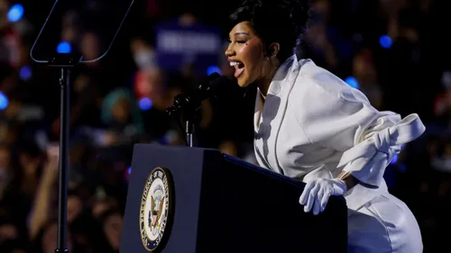 Cardi B s'en prend aux électeurs de Trump : « Je vous déteste »