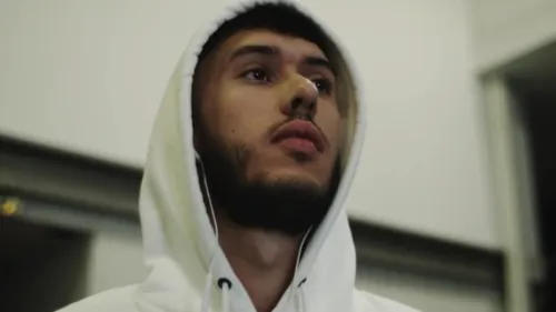 Coelho répond aux critiques sur Twitter après sa défaite dans...