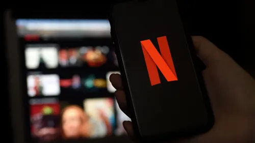 Netflix envisage une hausse de tarifs des abonnements : quel impact...