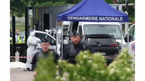 Découvrez les images de l'évasion spectaculaire du prisonnier, qui...