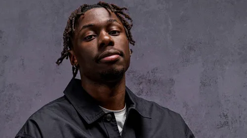 Tiakola surprend avec des prix de concert accessibles pour tous