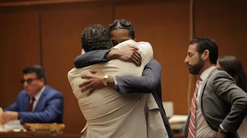 Le jury de A$AP Rocky croit en la réalité de l'arme mais l'acquitte...