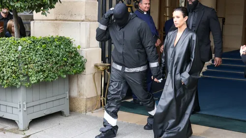 Kanye West célèbre l'anniversaire de Bianca Censori avec une vidéo...