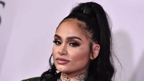 Kehlani s'exprime sur les commentaires concernant sa fille et les...
