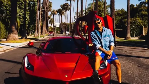 Adieu Mercedes, Bonjour Ferrari : Lewis Hamilton change de cap!