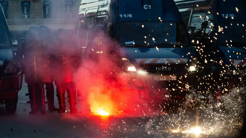 Une équipe de police visé par des tirs de mortiers à Marseille