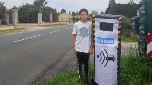 À 12 ans, il construit un faux radar pour sécurisé sa rue !