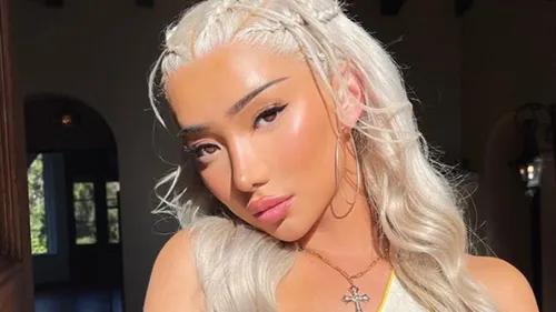 La trans-influenceuse Nikita Dragun a été arrêtée et placée en...