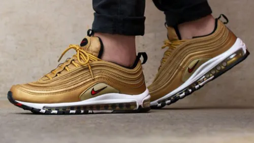 La Nike Air Max 97 "Gold Bullet" de retour en vente
