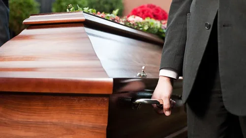 Adieu à Lina : Une cérémonie privée pour honorer sa mémoire