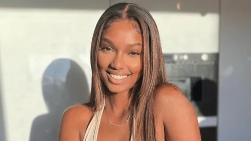 Ronisia rejoint Nouvelle École saison 4