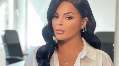 Sarah Fraisou s'embrouille avec un chauffeur Uber, car il refuse de...