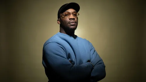 Quels sont les 5 rappeurs français qui ont dépassé le milliard de...