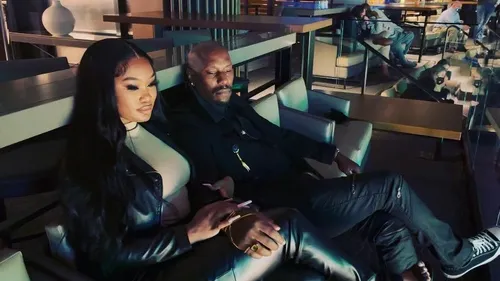 Tyrese Gibson fait le buzz en rasant les parties intime de sa...